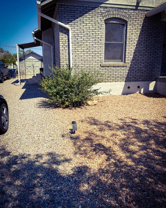 Silver Hill House | The Silver House 2 blocks from the University UNM