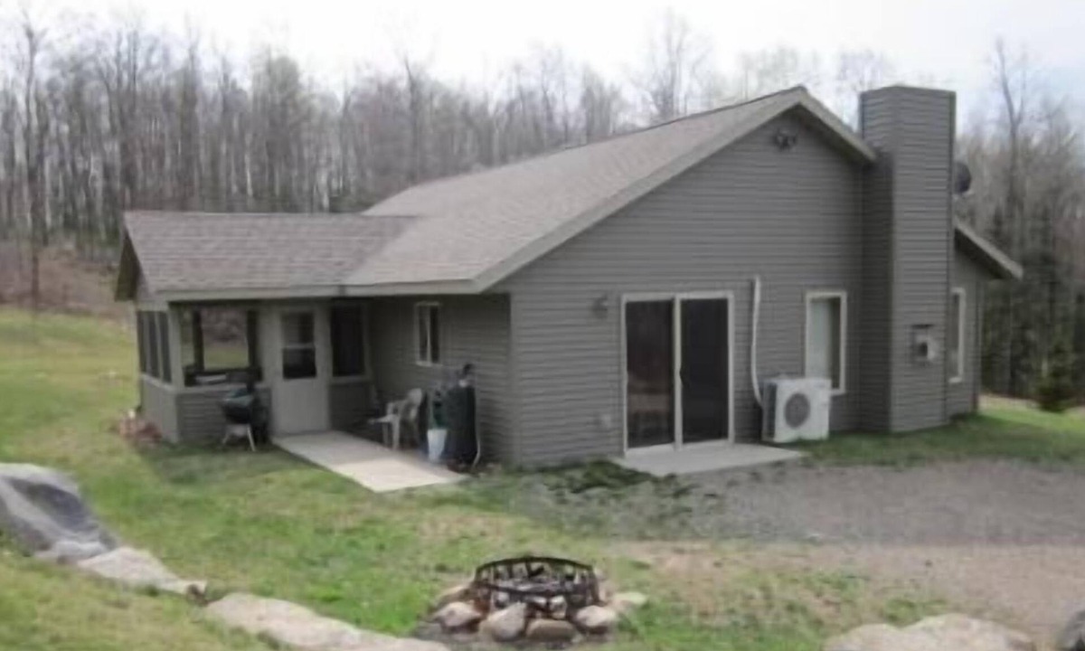Gleason Cabin | This is ATV, Snowmobiling, Hunting Central