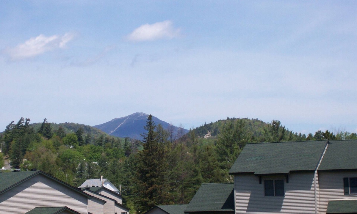 Lake Placid House | Townhouse with Whiteface View with 4 Bedrooms and 3 Bath