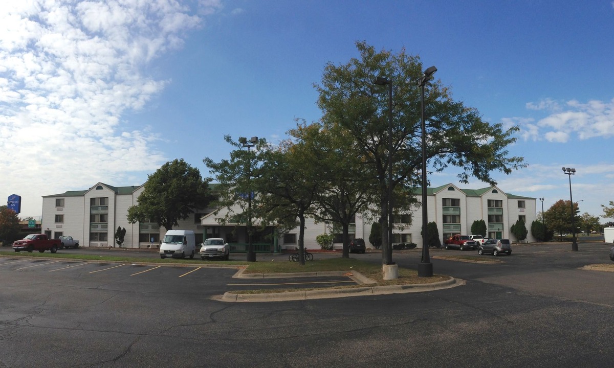Brooklyn Center Hotel | Travelodge by Wyndham Brooklyn Center