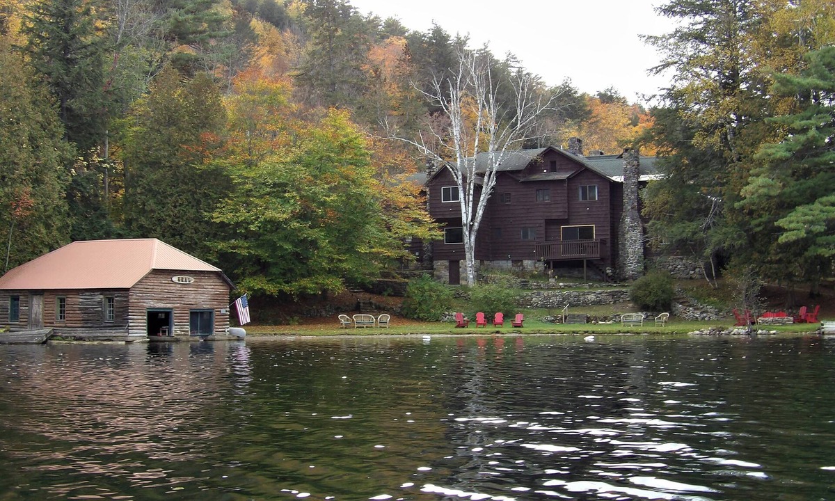 Ticonderoga House | UNIQUE LAKEFRONT DESTINATION with Four Seasons of Adirondack Adventure