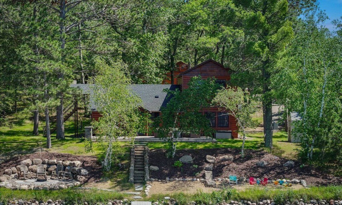 Pequot Lakes Cabin | Upper Hay- Sandy beach|Water toys|guest cottage