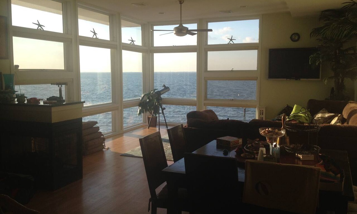 North Beach Haven House | Views! Beach, Boating, RoofTop HotTub! Remaining week Aug 15-22 3000 off