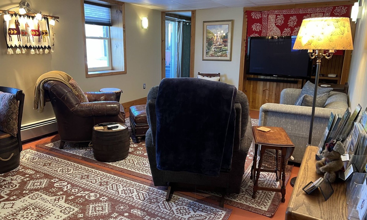 Saranac Lake Apartment | Village Nook,1 BR Apt.-on the Rail Trail, easy walk downtown.
