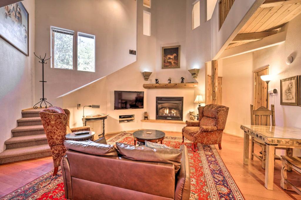Angel Fire Apartment | Walkable Angel Fire Condo Near Lifts and Restaurants