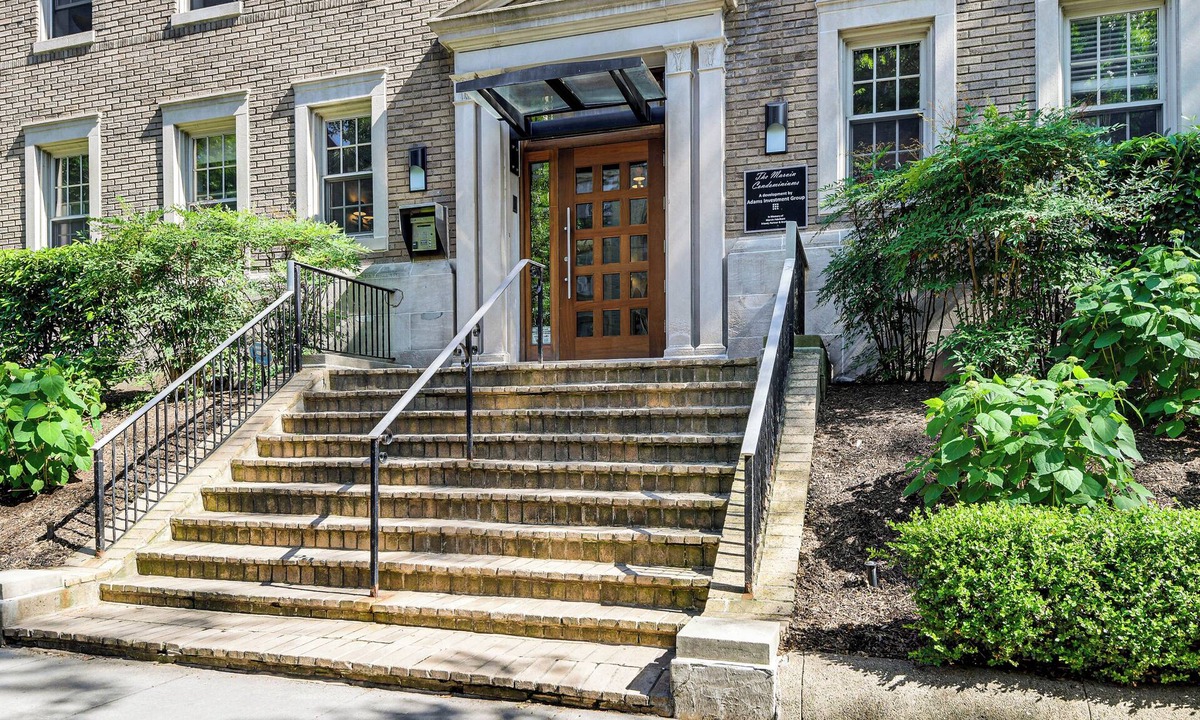 Reed-Cooke Apartment | Walkable DC Stay! Stylish Studio in Adams Morgan