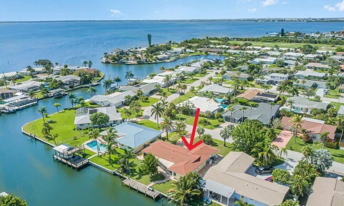 Venetian Way House | Water's Edge Retreat: 3B/2B Canal Front Home with Private Dock