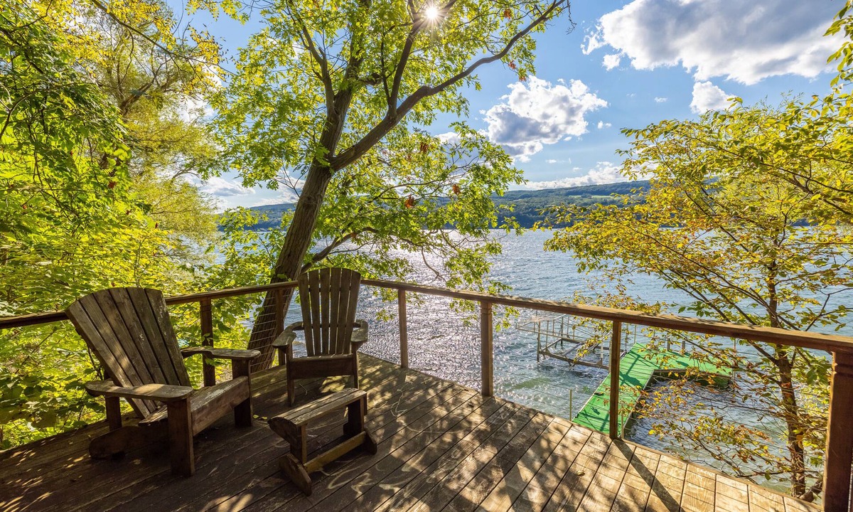 Middlesex Cabin | Waterfront cottage with private beach