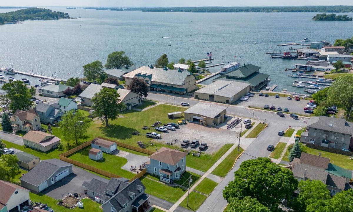 Clayton House | Waterview House w/Fenced Yard, Woodboat, & Museum
