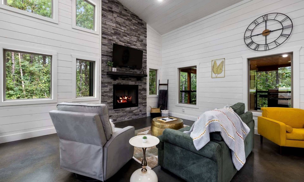 Pickens Cabin | Whispering Retreat | cozy couple cabin | sauna
