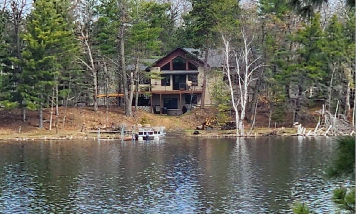 Markville House | Wisconsin Lakehome in the Pine Trees with sand beach