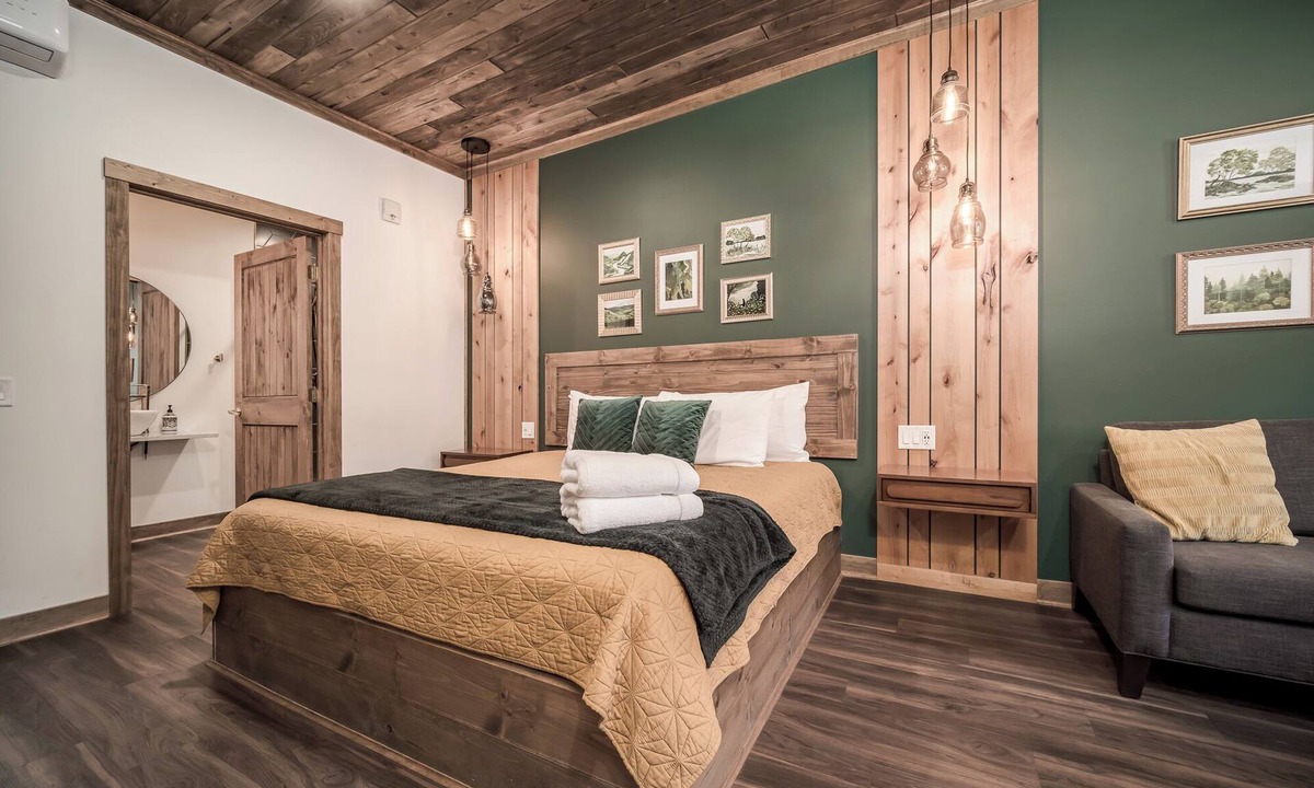 Prescott Hotel | Work & Wander | Cafés & Cozy Comforts