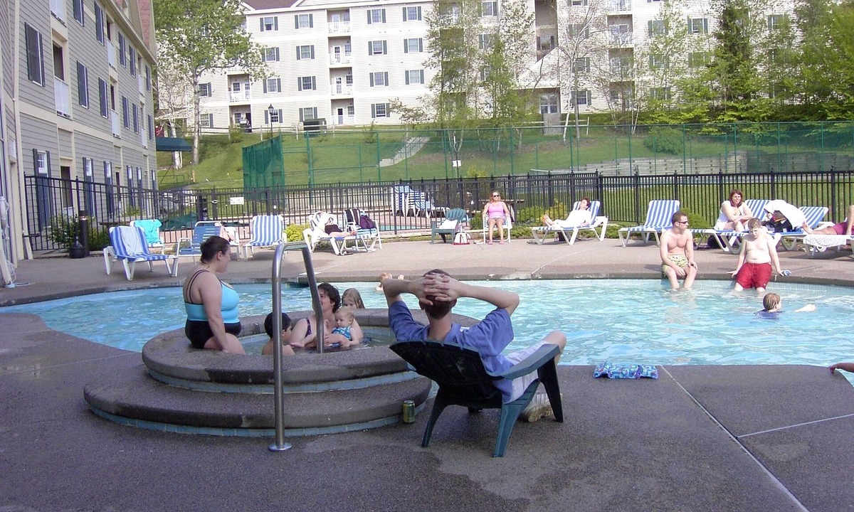 Hancock Condo | Wyndham Bentley Brook at ski in/ski out Jiminy Peak