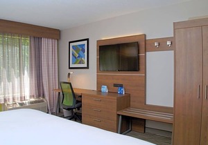 2-Star Hotel ∙ Holiday Inn Express South Burlington, an IHG Hotel