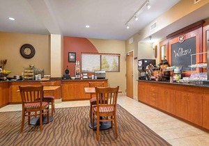 2-Star Hotel ∙ AmericInn by Wyndham Rochester