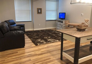 204 New Downtown living - Queen - Wi-fi