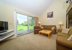 2BR Stoweflake Townhouse with Resort Amenities