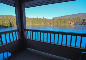 3 Bedroom Deer Park Condo on Lake and close to Recreation Center
