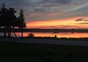 # 9 Isle View- West-facing lake view, sunsets, fishing, kayaking, beach, golf!