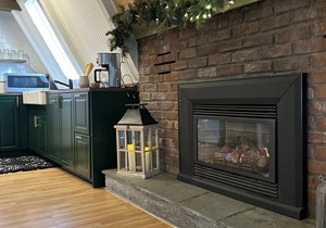 Adirondack Cozy Chalet Private & 3 Minutes to Whiteface Mountain. Pet Friendly.
