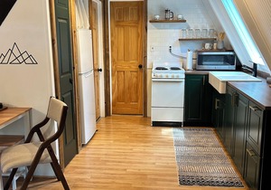 Adirondack Cozy Chalet Private & 3 Minutes to Whiteface Mountain. Pet Friendly.