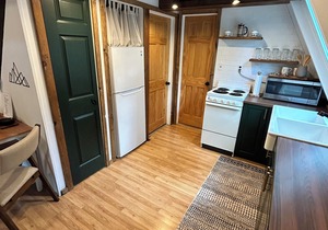 Adirondack Cozy Chalet Private & 3 Minutes to Whiteface Mountain. Pet Friendly.