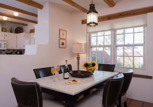 Authenitic Santa Fe Casita~Walk to Downtown, Kiva Fireplaces and Mountain Views