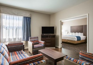 Baymont by Wyndham Albuquerque Airport Hotel