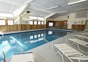 Beautiful 1 bedroom unit at resort, sleeps 8