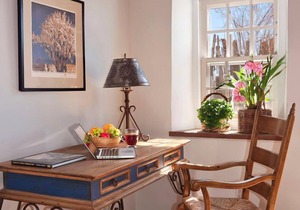 Best of Santa Fe~Walk to Plaza, Kiva Fireplaces & Mountain Views