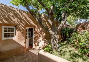 Best of Santa Fe~Walk to Plaza, Kiva Fireplaces & Mountain Views
