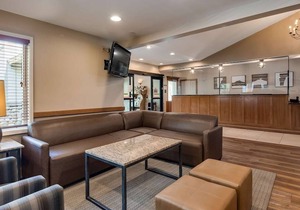Best Western Plus Windjammer Inn & Conference Center