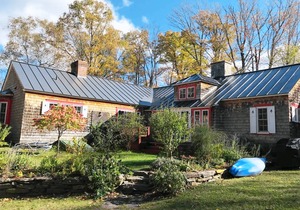 Bromley Farm ski house