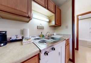 Charming and casual motel in a great location with shared resort amenities