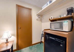 Charming and casual motel in a great location with shared resort amenities