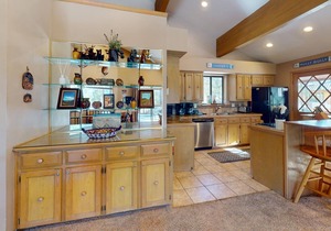 Close to Mountain Activities | Pet Friendly | Hot Tub | 5K Cabin