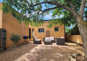 Closson Casita- Patio & Fire Pit |Near Plaza | 1BR