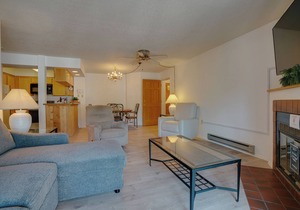 Condo just Two Blocks from the Slopes!