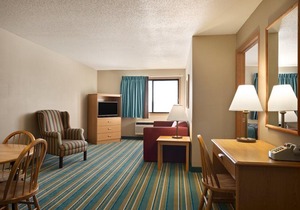 Coratel Inn & Suites New Richmond - 2 Queen Bed Non-Smoking