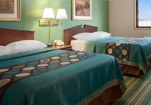 Coratel Inn & Suites New Richmond - Comfort 2 Queen Bed Non-Smoking