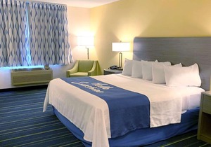 Days Inn by Wyndham Hinckley