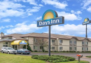 Days Inn by Wyndham West Eau Claire