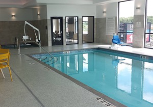 Days Inn & Suites by Wyndham Duluth by the Mall