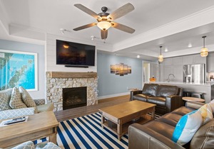 Downtown, luxury unit! Water View, Walking Distance to all of Sister Bay!