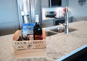 Downtown, luxury unit! Water View, Walking Distance to all of Sister Bay!