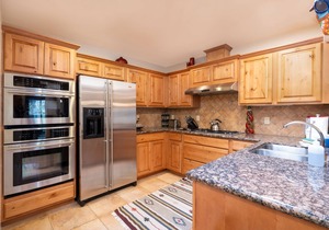 El Corazon 12 | Pet Friendly + Balcony