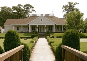 Enjoy the Best of Summer at Madden's on Gull Lake