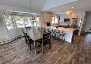 F7 Comfortable golf course townhouse within walking distance of Mount Washington Hotel