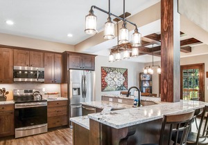 Gorgeous, three-story condo with free WiFi, dock, theater room & lake access