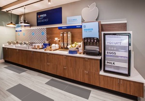 Holiday Inn Express South Burlington, an IHG Hotel